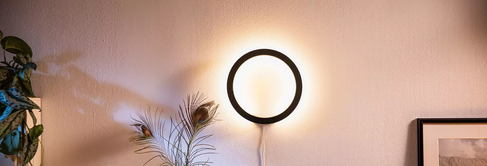 Dimmbare Wandlampen für Ihr Wohnzimmer | LIVIQUE
